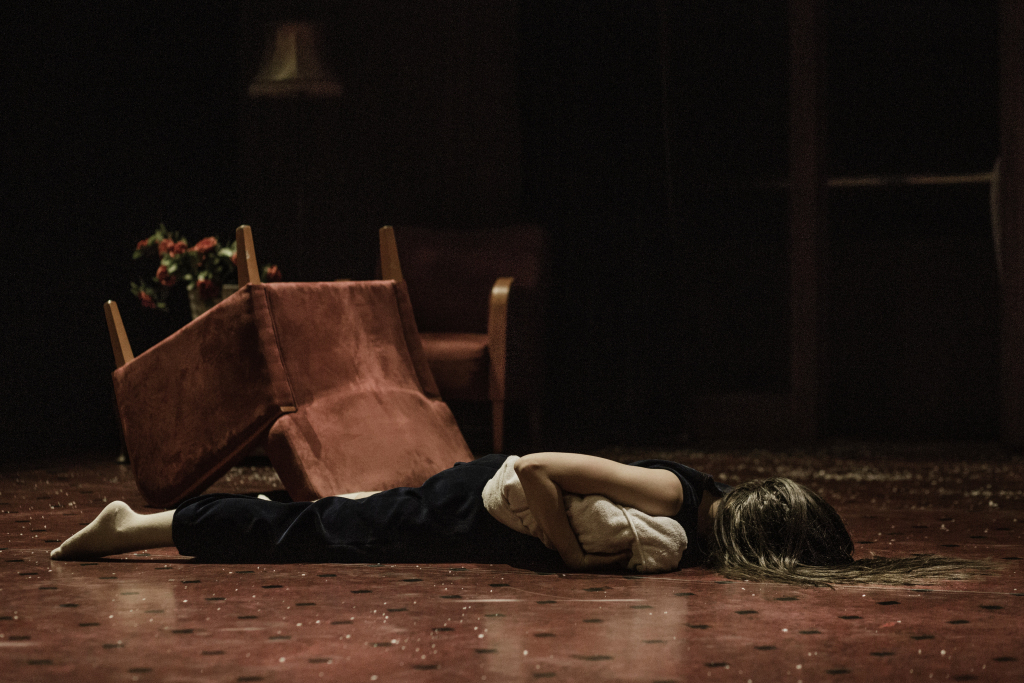 《舱中谜事》剧照