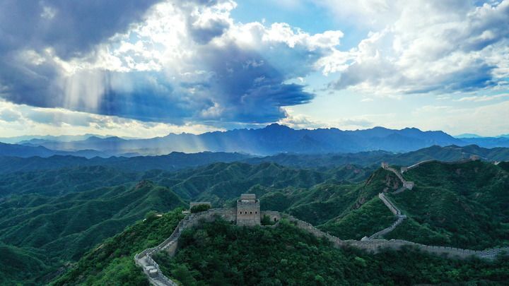 金山岭长城风光(2023年8月31日摄)。新华社记者 牟宇 摄