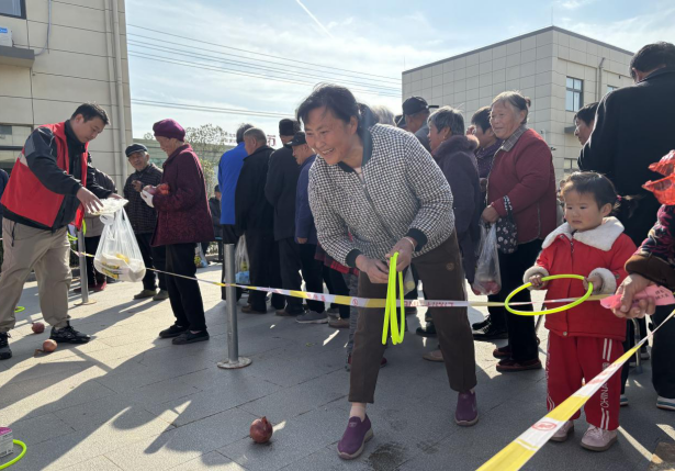 从“银发市集”到“敬老游园会”，睢宁情暖重阳胜春光