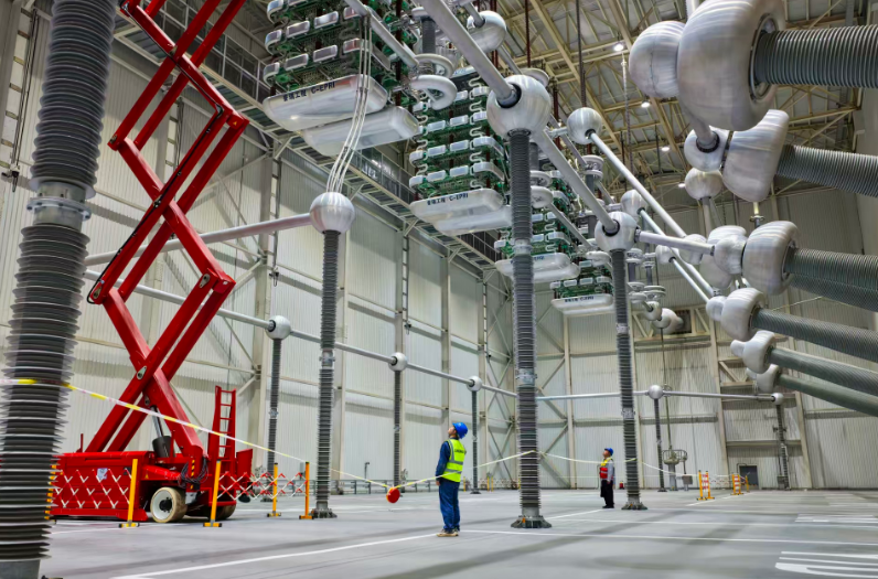 江西启动雅湖特高压年度检修 人工智能助力电网“体检”