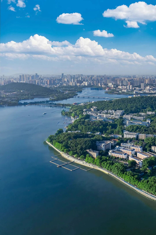 东湖绿道三期。 武汉碧水集团供图