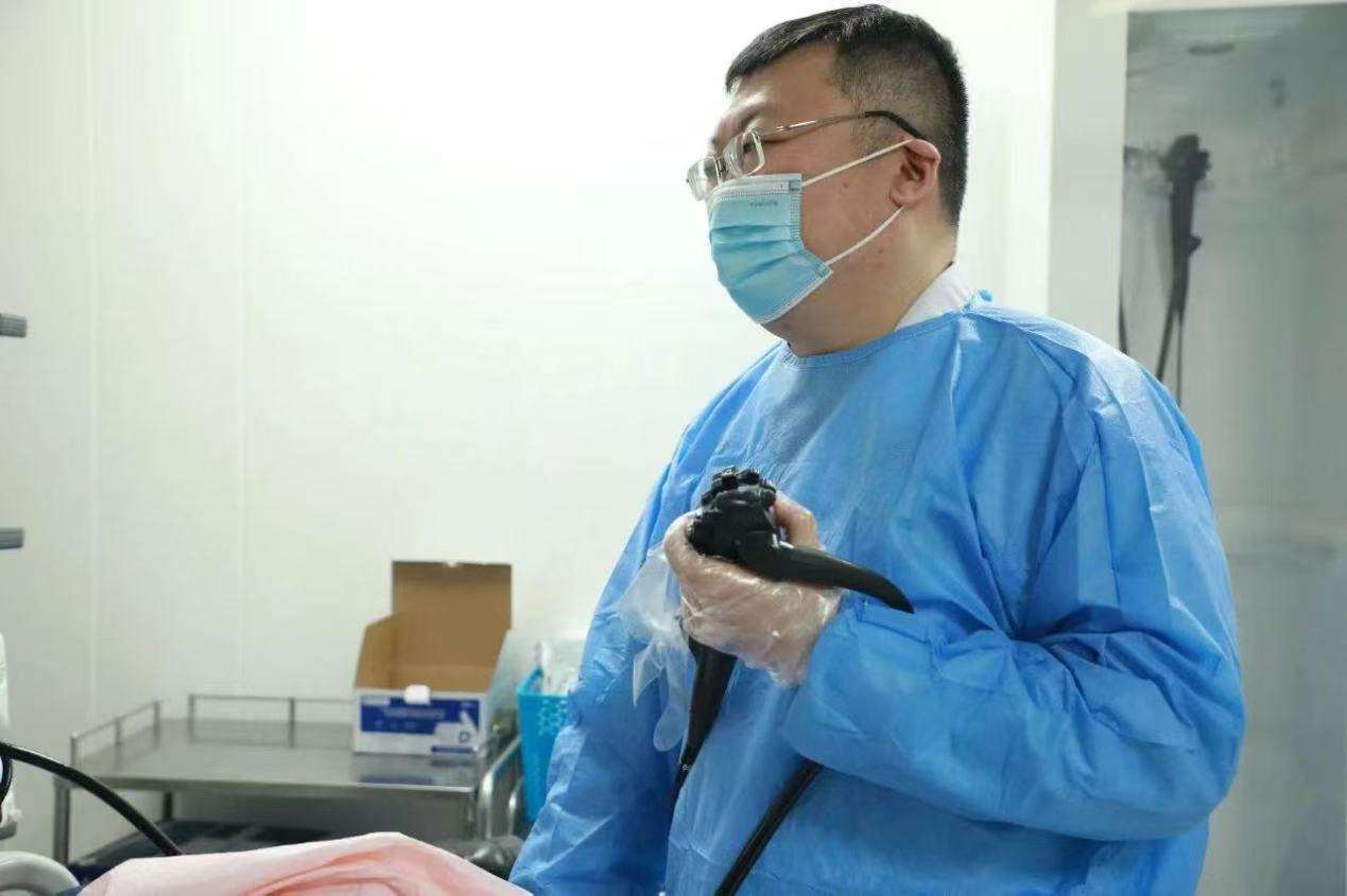 惊险“盲区”剿瘤记:10cm巨瘤盘踞盲肠,康复大学青岛中心医院内镜诊疗完美拆弹!