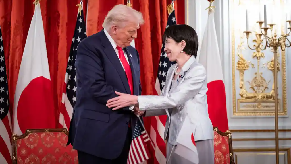 特朗普结束访日 日媒批高市政权过度迎合美国 应注重本国利益和地区稳定