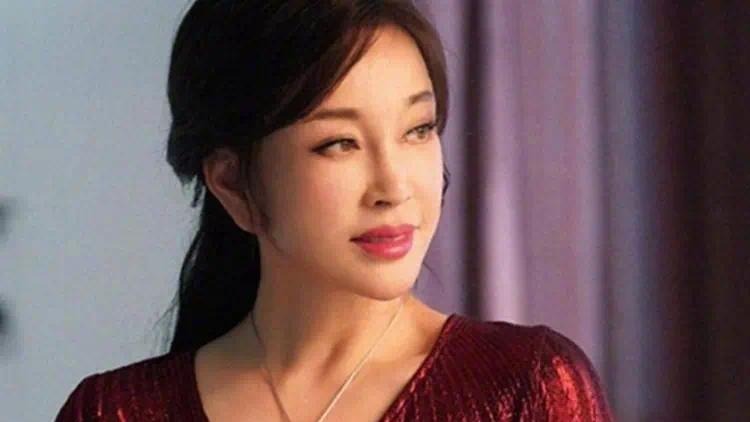 摊牌了！72岁唐国强与刘晓庆“不合作”内幕曝光，曾志伟当场震惊封面图