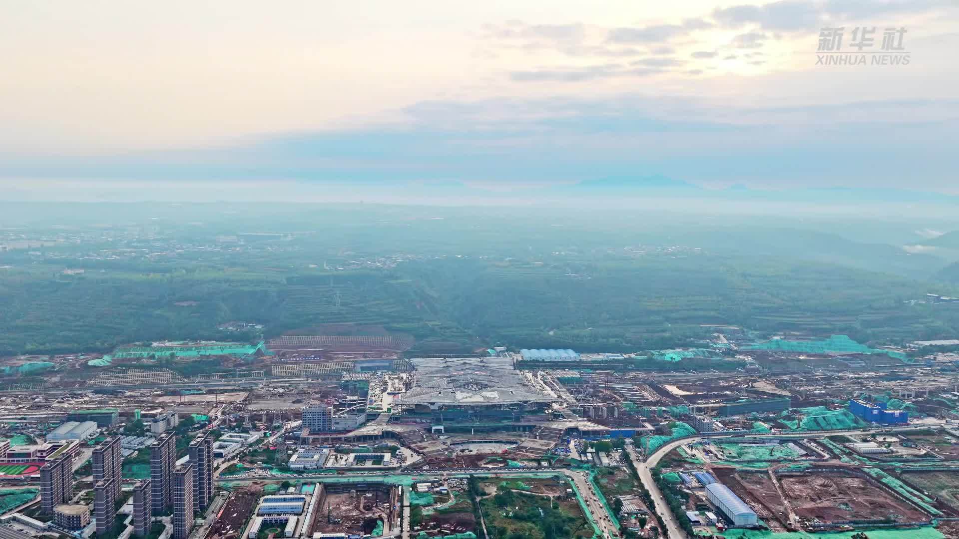 西安东站站房主体结构完工