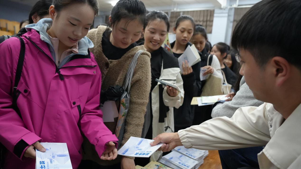 多校宣讲稳步落地,多平台联动扎实推进 京津冀青年才艺大赛持续燃动学子参赛热情