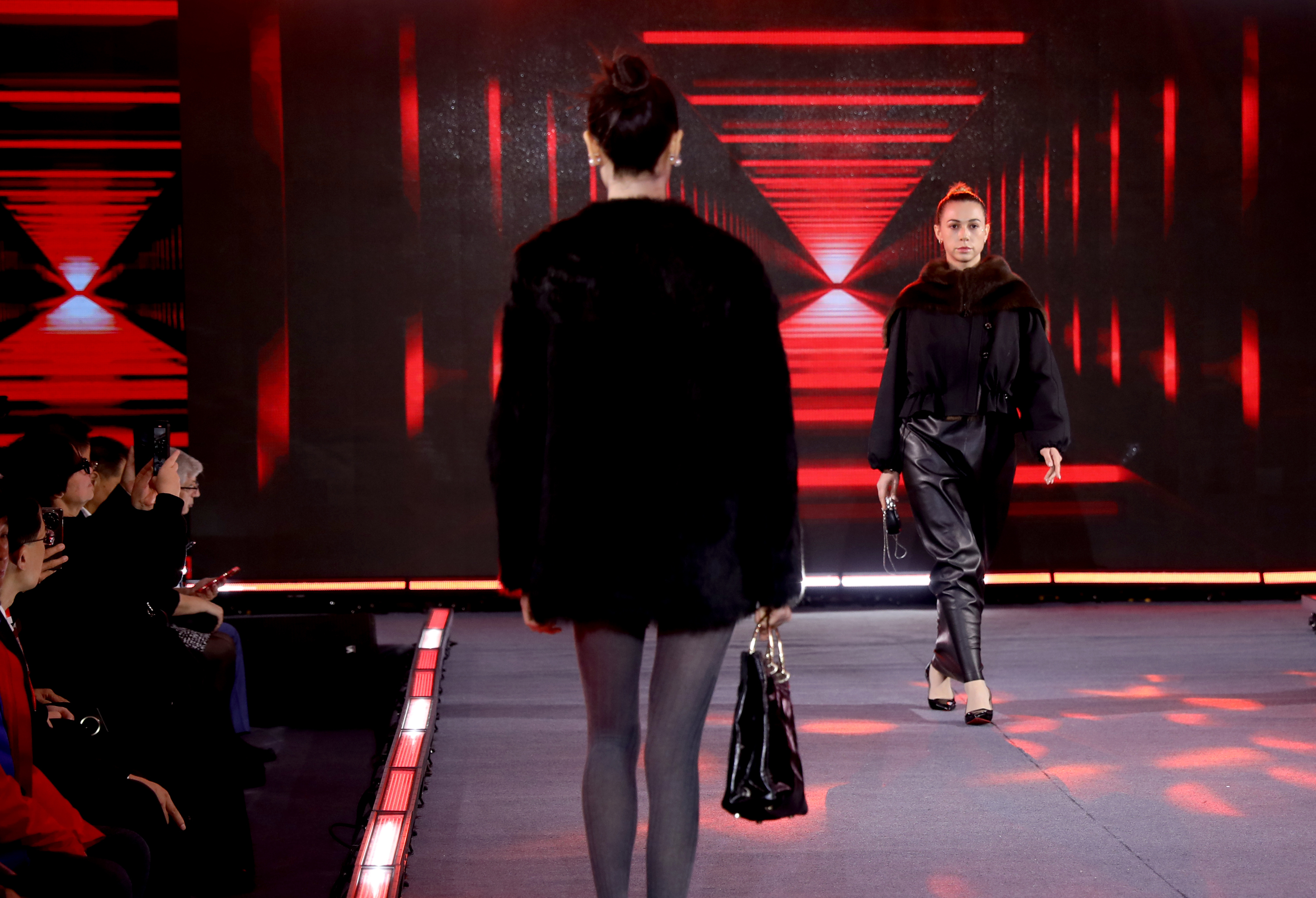 2025中国（大营）国际皮草博览会开幕