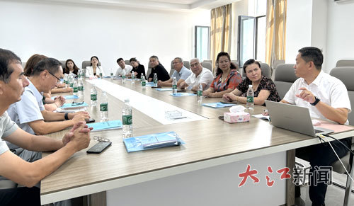 专家组在基层医院调研（受访者供图）