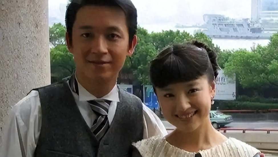 和潘粤明离婚13年，董洁因一特殊举动甩掉两大黑锅，张艺谋没说错封面图