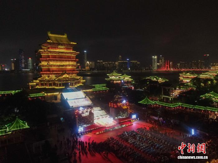 图为航拍盛典现场。（无人机照片）中新社记者 刘力鑫 摄