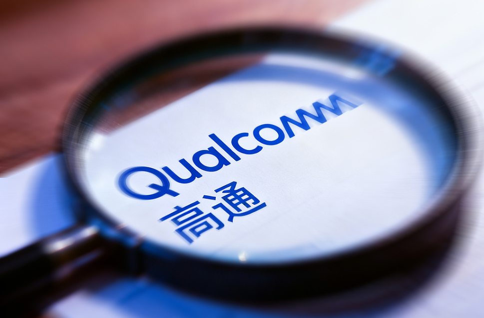 美股收盘:三大指数齐刷历史新高 高通进军AI芯片股价暴涨11%