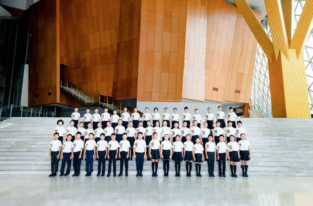 十一月公益演出:声歌弦韵,品味深秋乐章