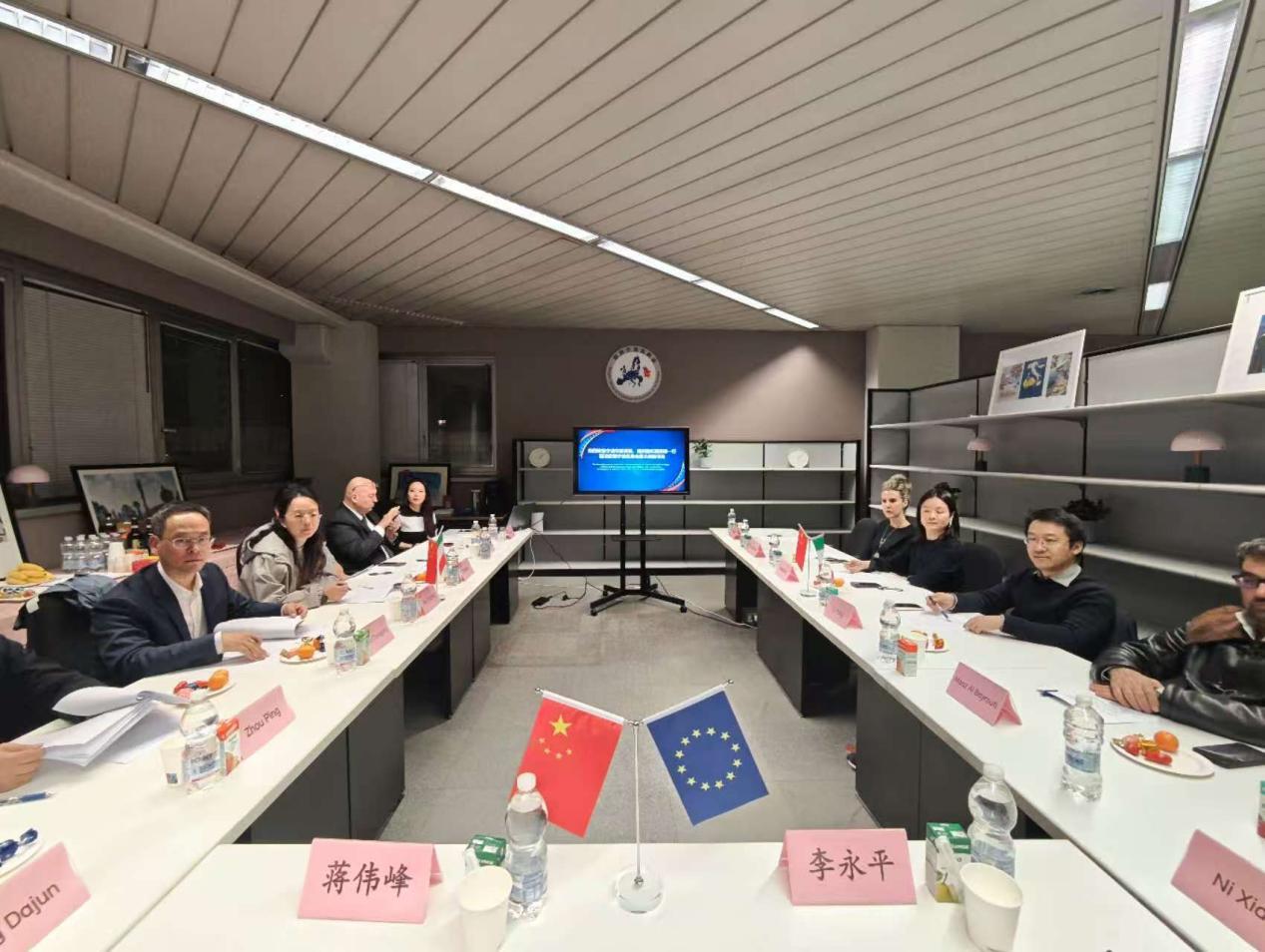 宁波市委常委、组织部部长蒋伟峰一行到访欧洲宁波总商会