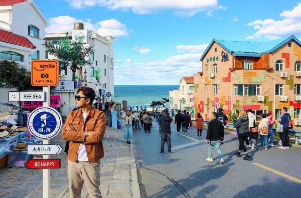 （改造后的火炬八街·图源威海高区党政办公室）