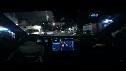 (WePilt 3.0 精准预判对向车掉头意图，提前减速避让）