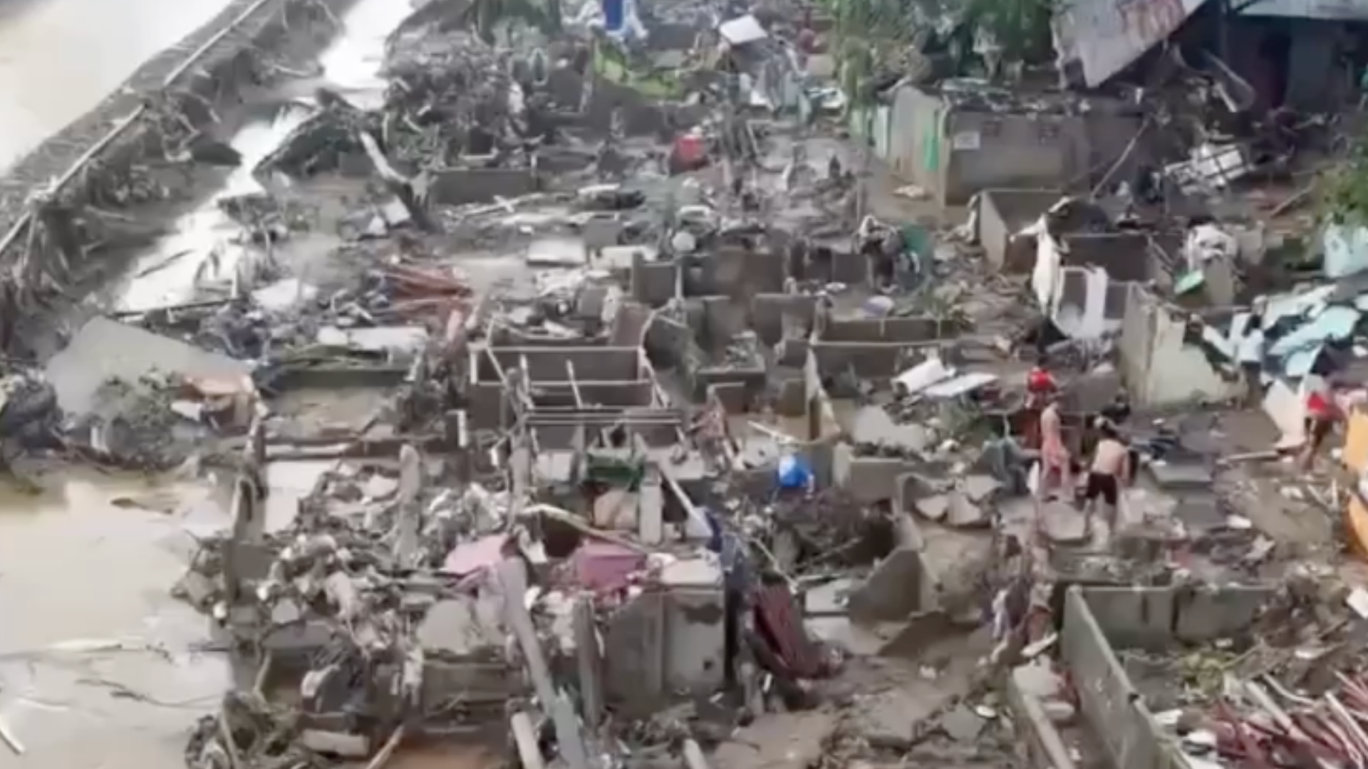 台风“海鸥”已致菲律宾142死82伤，另有127人失踪，总统马科斯宣布全国进入灾难状态