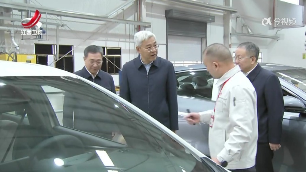 尹弘在抚州宣讲党的二十届四中全会精神并调研