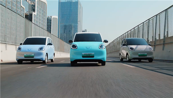 当之无愧的人民神车！五菱宏光MINIEV销量突破180万辆