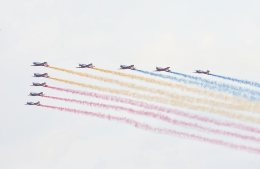 空军航空大学“天之翼”飞行表演队编队飞行。 南昌高新区供图