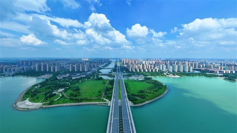 濮阳市城区风光秀丽、宜居宜游。 僧少琴 摄