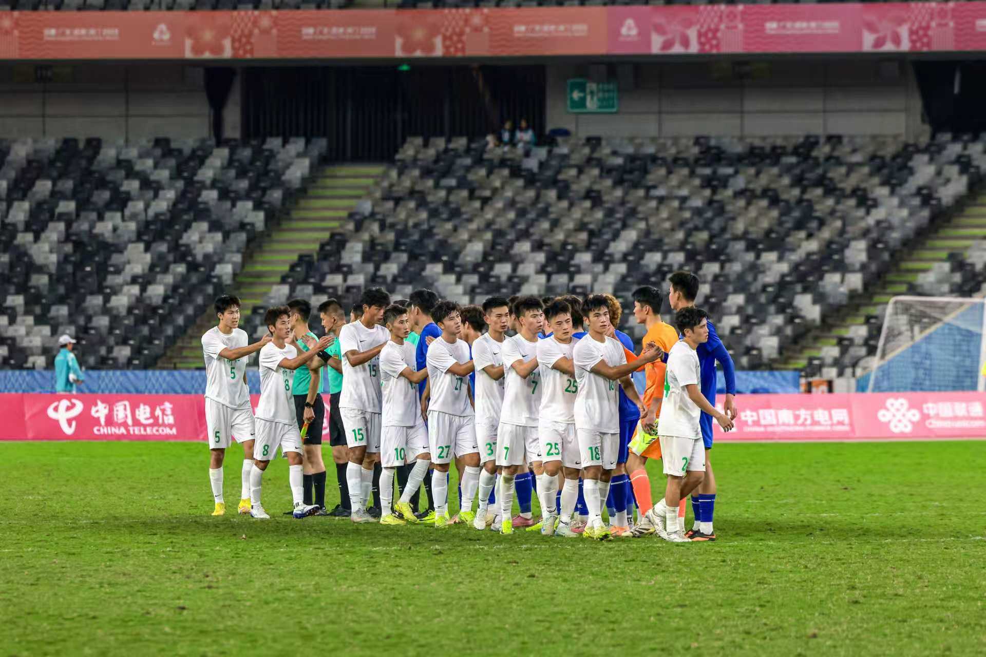 青春风暴强势席卷,十五运会U20男足小组赛落幕