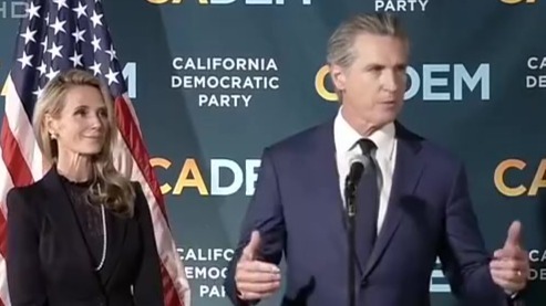 加州重划选区提案通过，提升纽森全国声望