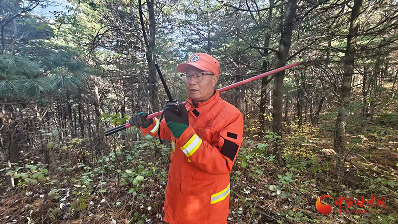 沈士银正在巡山