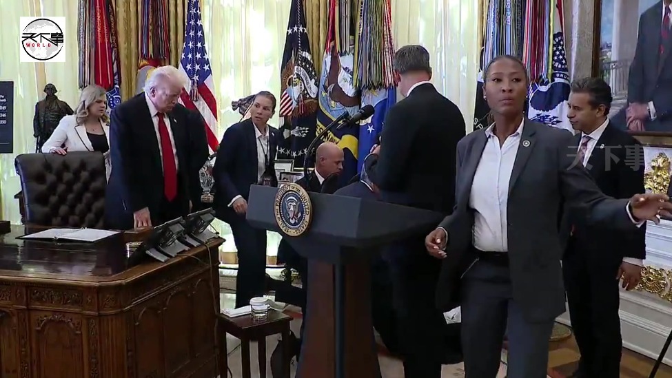 特朗普白宫记者会上有人突然晕倒，现场一片慌乱