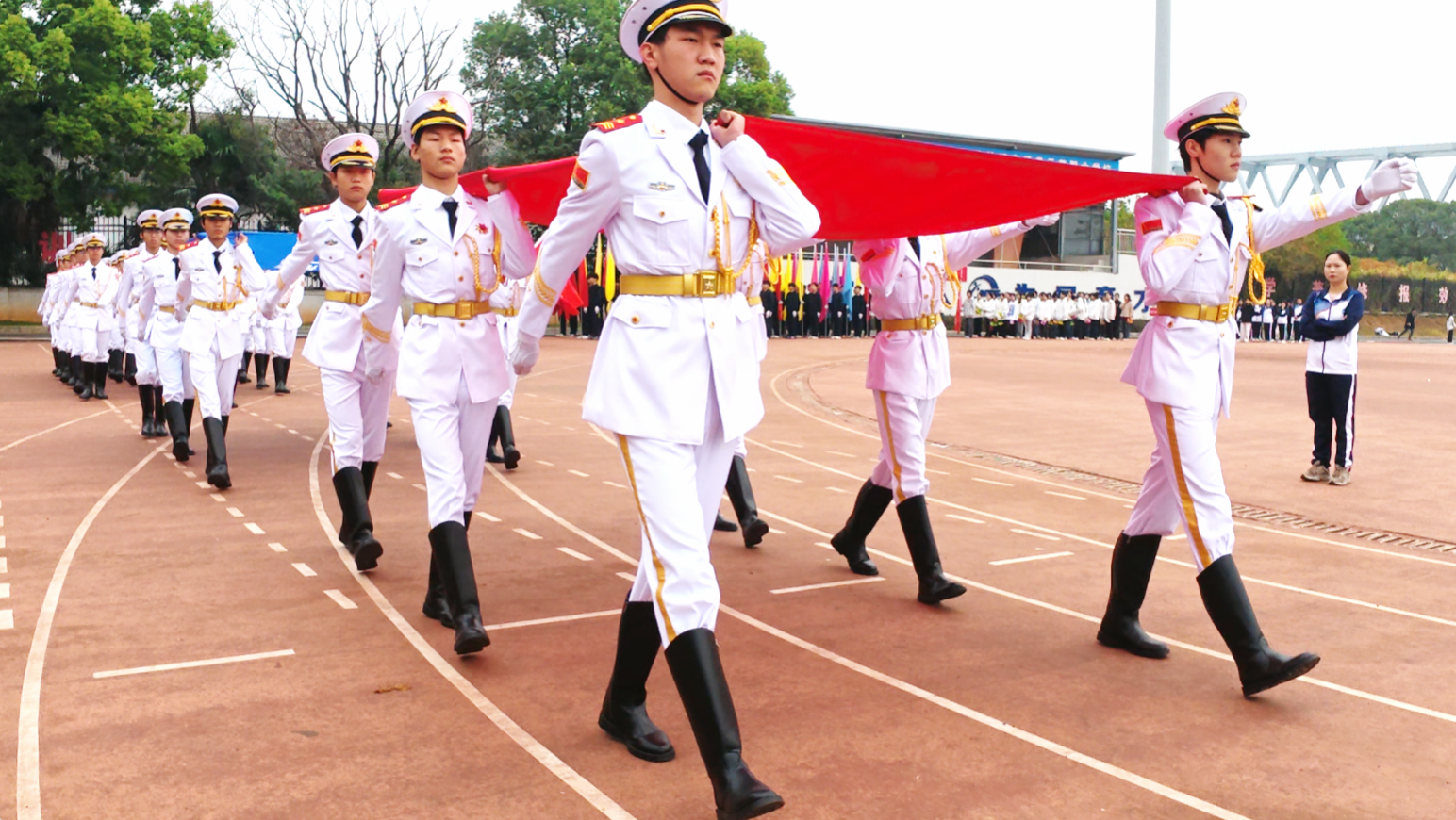 南昌向远轨道技术学校第十八届秋季运动会开幕