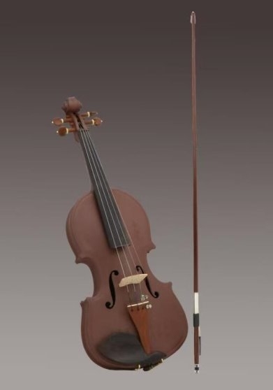 诗魂映匠魄：牟家辉与紫砂小提琴的跨界传奇