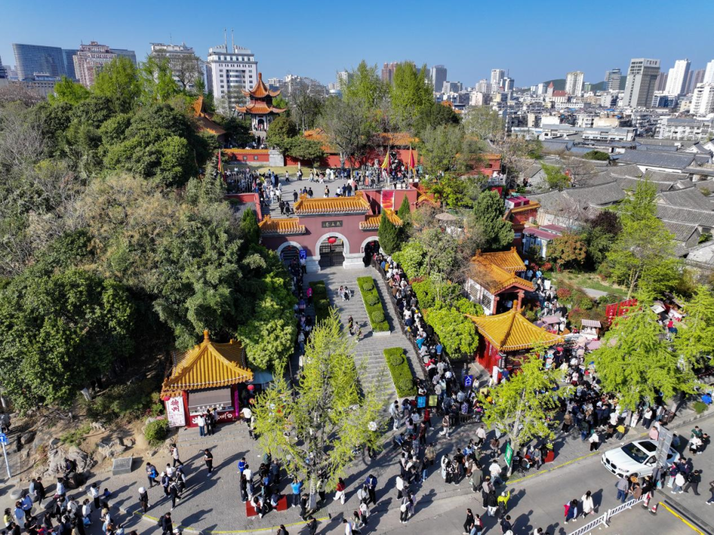 让烈烈汉风,挺立民族自信