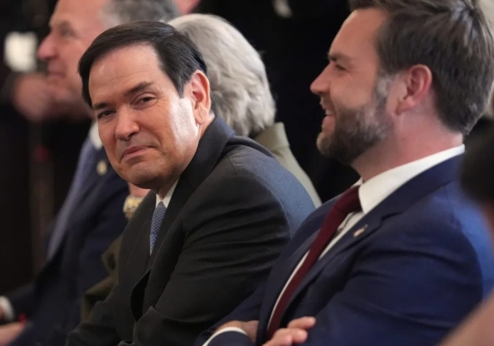 不争了?鲁比奥被曝私下告诉亲信:支持万斯