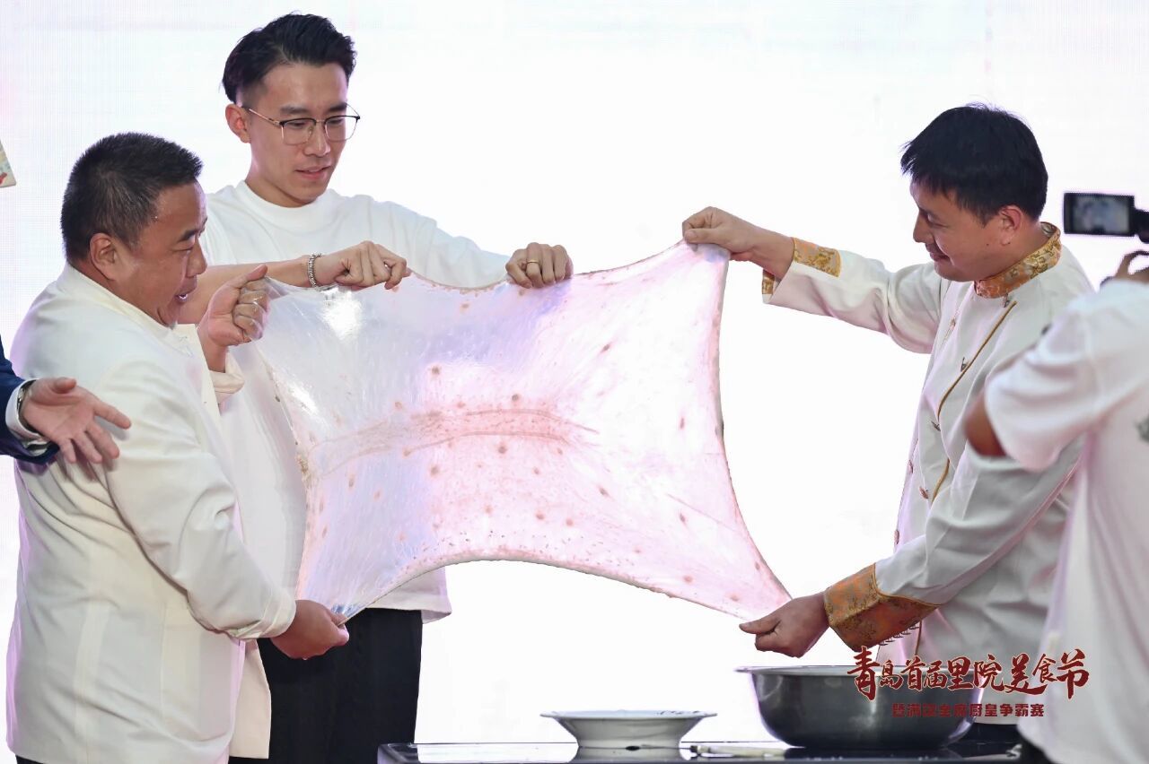 满汉全席重磅落位大鲍岛,百年里院何以香气四溢?