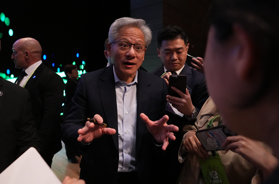 5万亿美元！英伟达市值究竟有多惊人：几组对比告诉你……