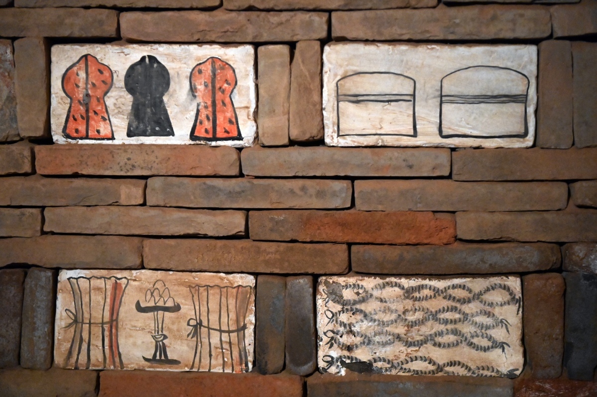 甘肃省张掖市高台县魏晋壁画墓内的壁画砖　图源：中国日报网