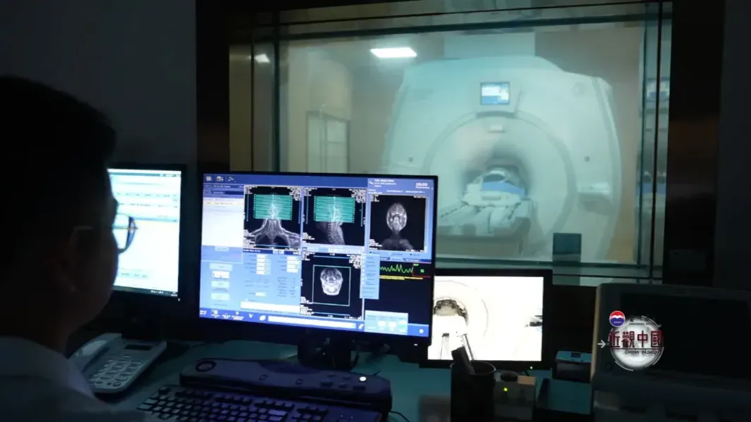 “同位素和辐射技术”副作用比化疗小得多？大牛来到医院一探究