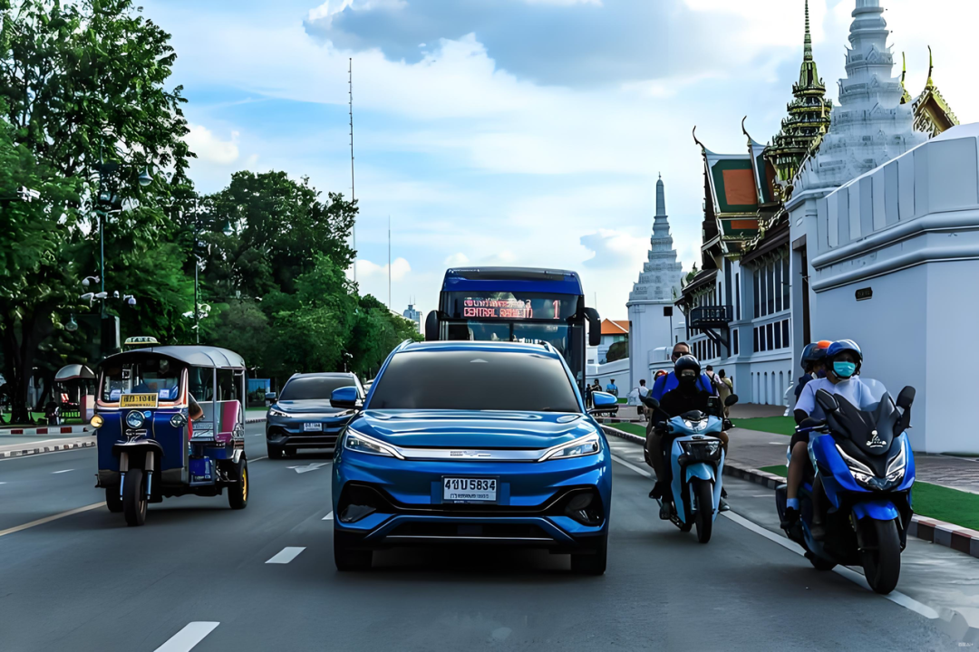 图注：泰国街头的中国品牌汽车