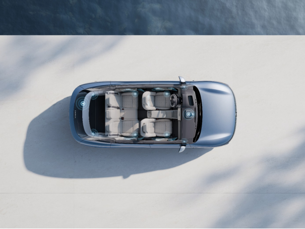 焕新极氪7X上市:全系标配激光雷达与900V,限时21.98万元起