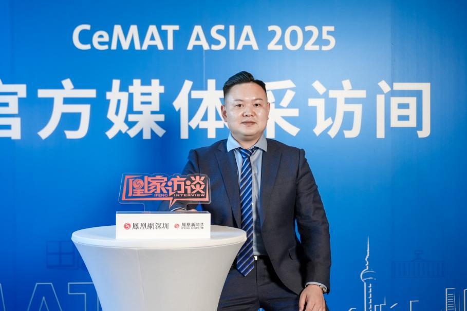 图:松智机器人销售总监阳光华