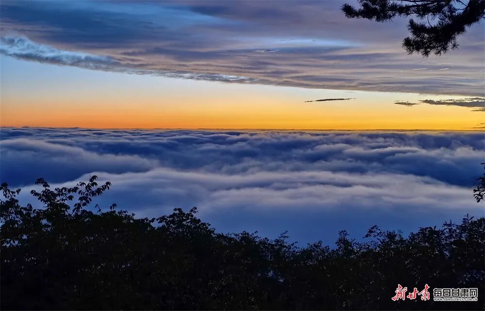 秋季到甘肃看“海” 畅游云端当自在小神仙