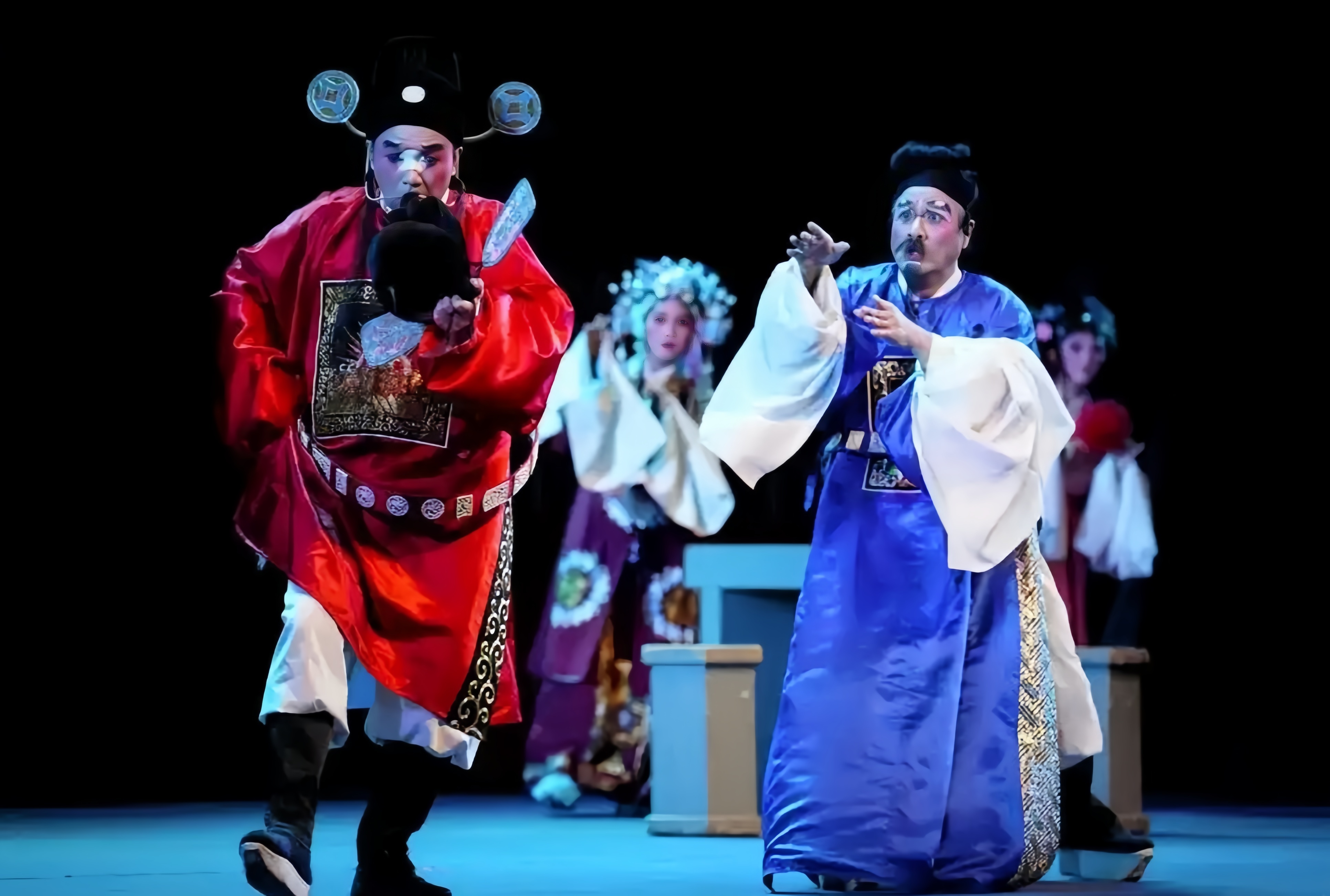 高甲戏《凤冠梦》剧照(资料照片)