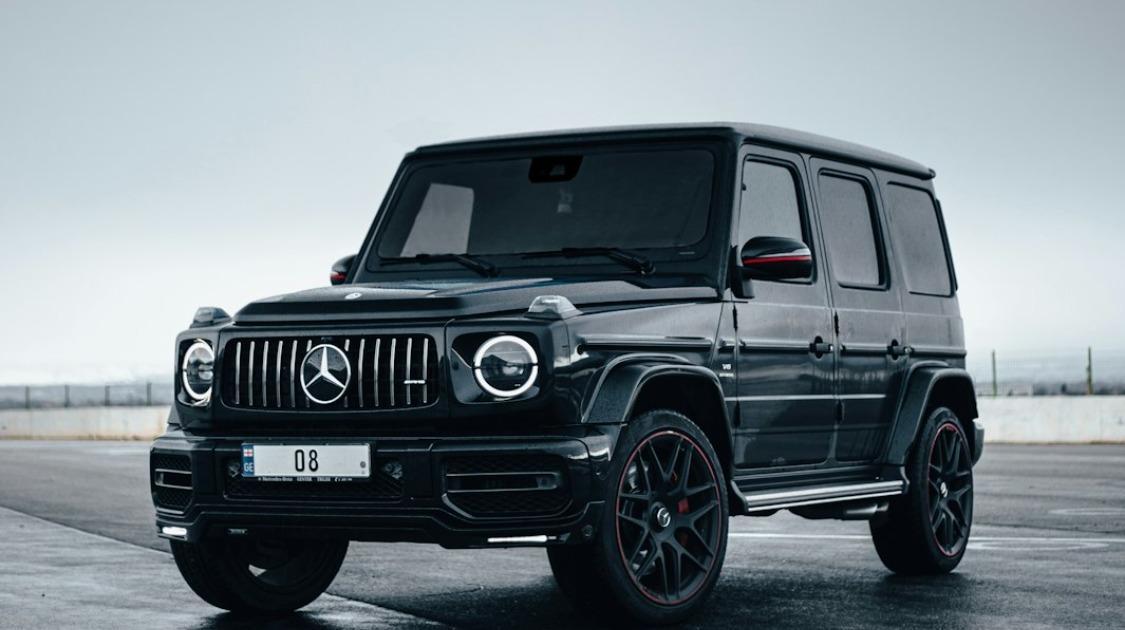 连导航都要收费，又被传大裁员，巨头奔驰怎么回事？