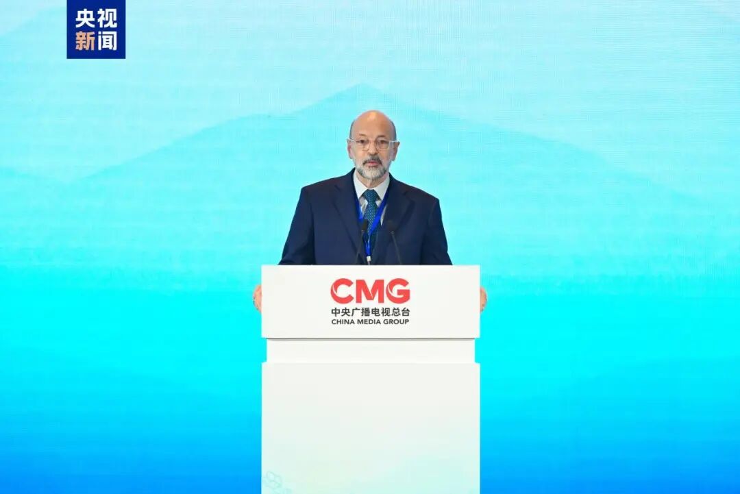 约旦前首相兼国防大臣、哈佛大学肯尼迪政府学院资深研究员拉扎兹