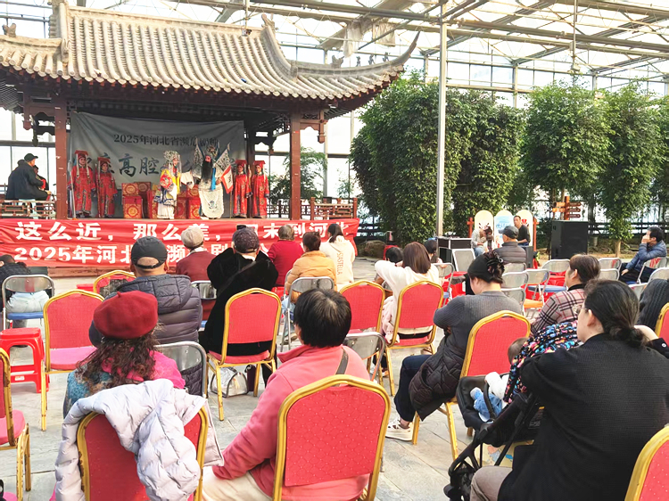 11月4日，炊庄高腔戏传统剧目《下河东》在廊坊九天休闲谷上演。主办方提供