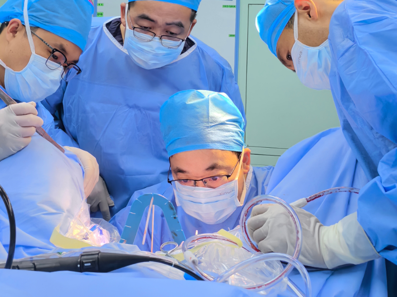 创新尿失禁手术,解决老人前列腺癌术后的“难言之隐”!