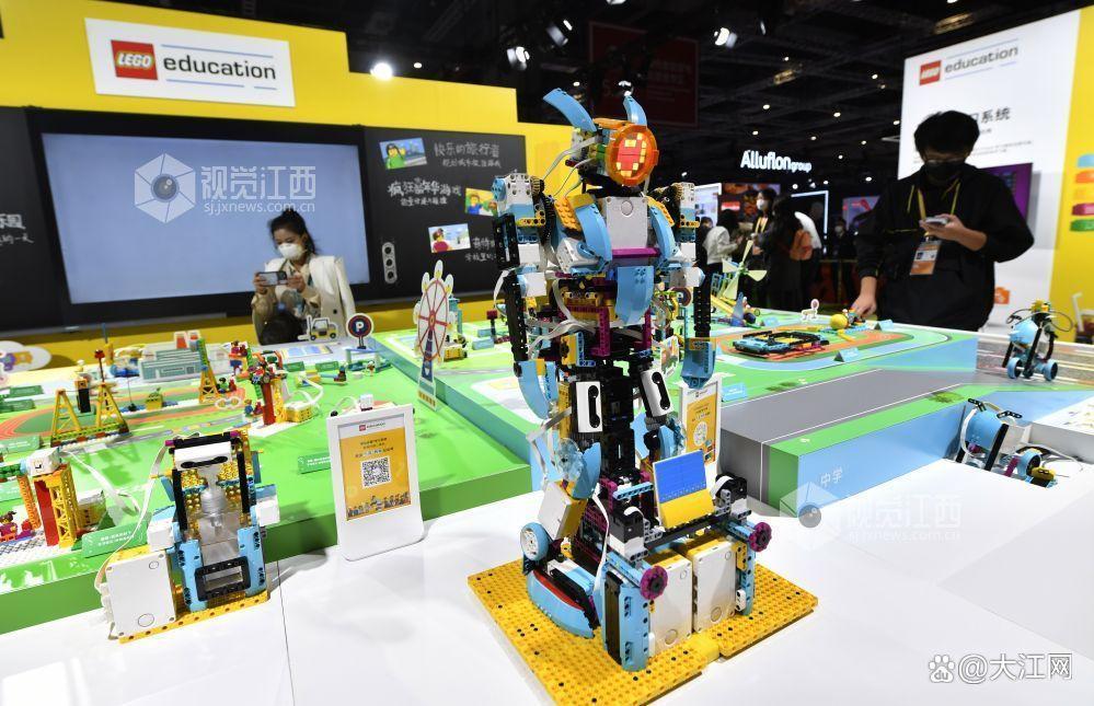 往届进博会消费品展区(王祺 摄)