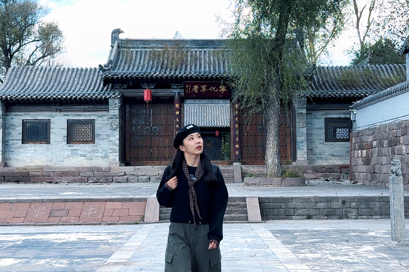 @马敏在宁化村探访