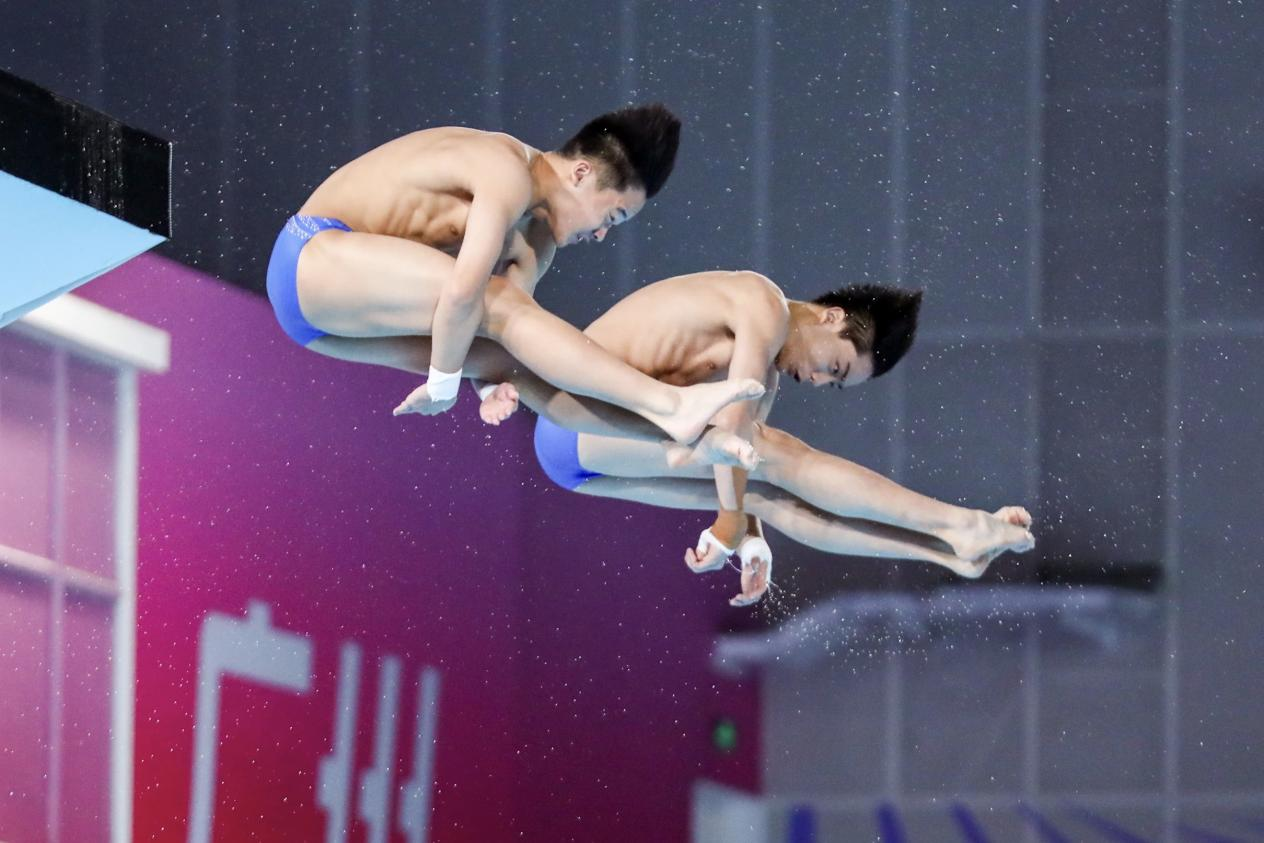 王宗源領軍逆襲 湖北跳水男團全運會首摘銀