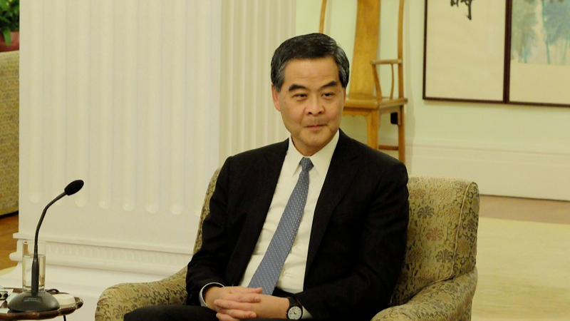 香港一小学允许学生用简体字答题，梁振英发文回应