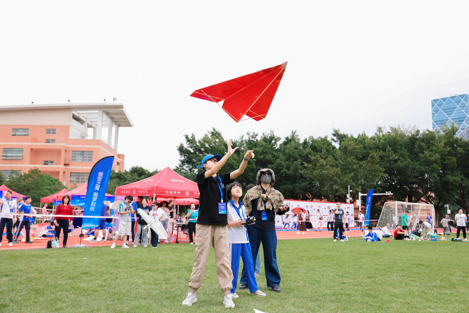 第21届“深南电路杯”航空模型大赛:低空经济与青少年科普深度融合